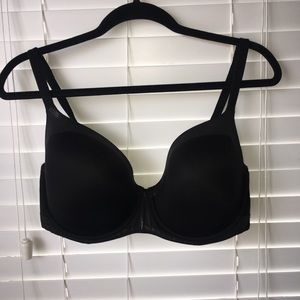 Victoria Secret Body by Victoria bra